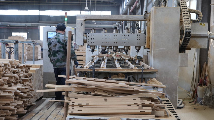 羊楼司村 “省桌”暖冬忙生产，竹木产业成乡村经济新引擎